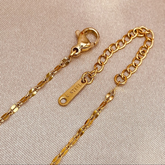 18K Gold CZ Butterfly Lip Chain Necklace - Picture 6 of 7